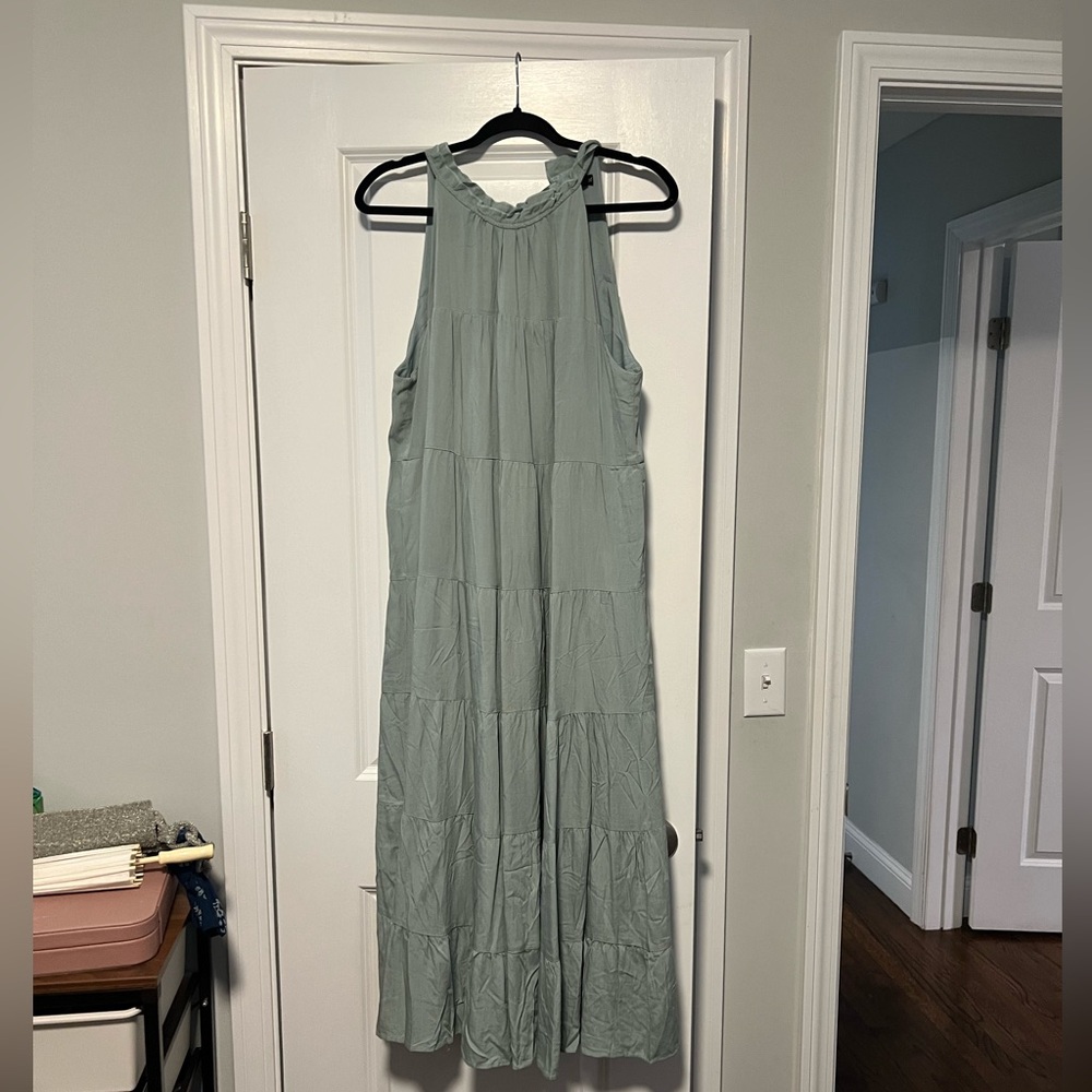 NWT Sage Halter Maxi Dress